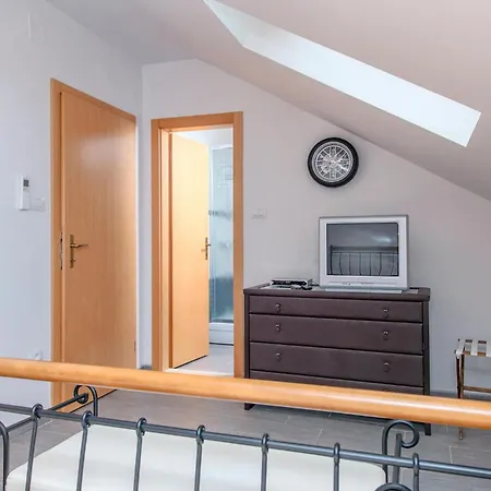 Villa Magnificent Hvar 7 Bedrooms Lambik Beautiful Sea Views Private Heated Swimming Pool *