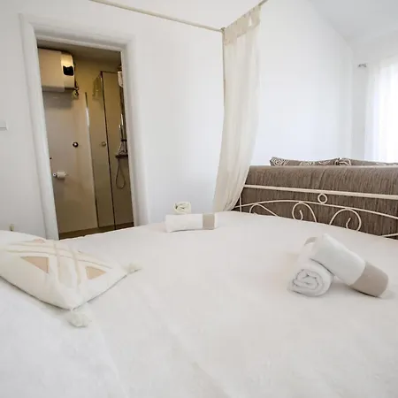 Mediterranea Hvar Villa *